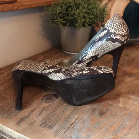 Gianni Bini Heels - Picture 6 of 6